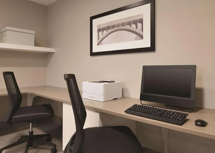 Country Inn & Suites By Radisson, Ft Atkinson, Wi